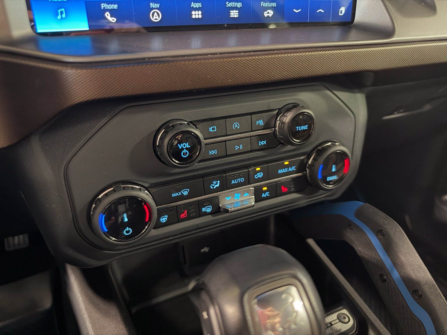 Used 2022 Ford Bronco Outer Banks AWD/4WD image 32