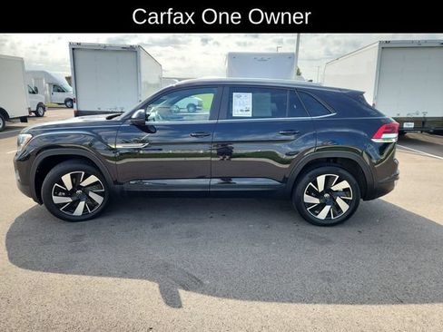 Used 2024 Volkswagen Atlas Cross Sport SE FWD image 4