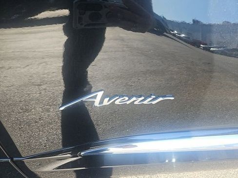 Used 2023 Buick Envision Avenir image 6