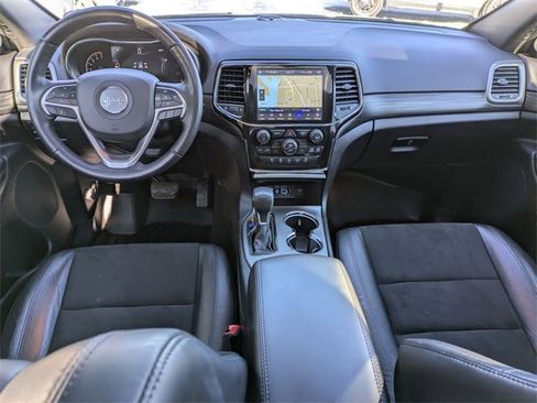 Certified 2021 Jeep Grand Cherokee Laredo X image 25