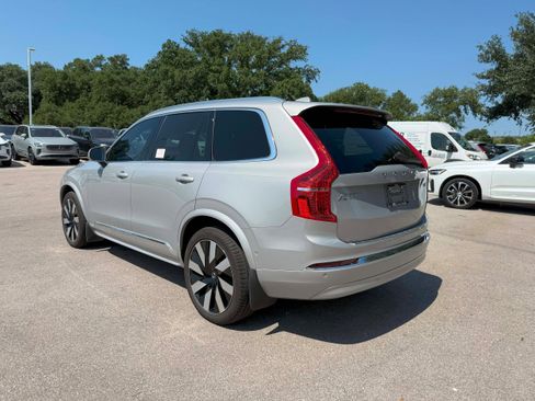 Certified 2025 Volvo XC90 T8 Plus w/ Protection Package Premier image 3