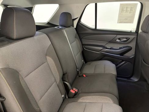 Used 2020 Chevrolet Traverse LT w/ Driver Confidence II Package image 16