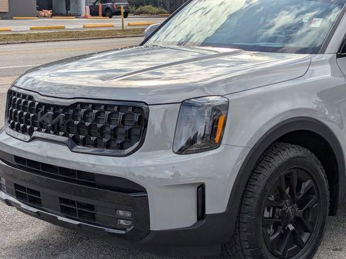 Certified 2025 Kia Telluride SX Prestige X-Pro image 5
