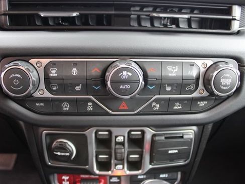 Used 2026 Jeep Gladiator Rubicon AWD/4WD image 27