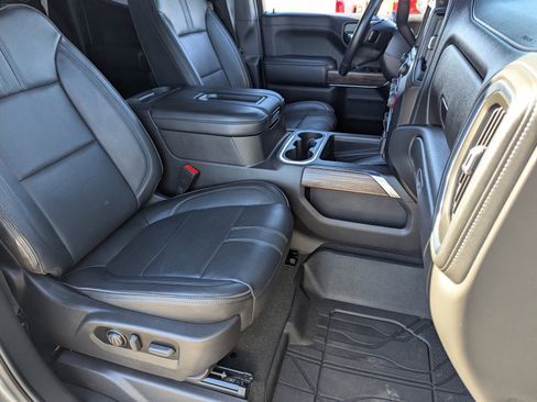 Used 2021 Chevrolet Silverado 1500 High Country image 12