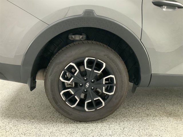 Used 2023 Hyundai Santa Cruz SEL w/ Activity Package FWD image 13
