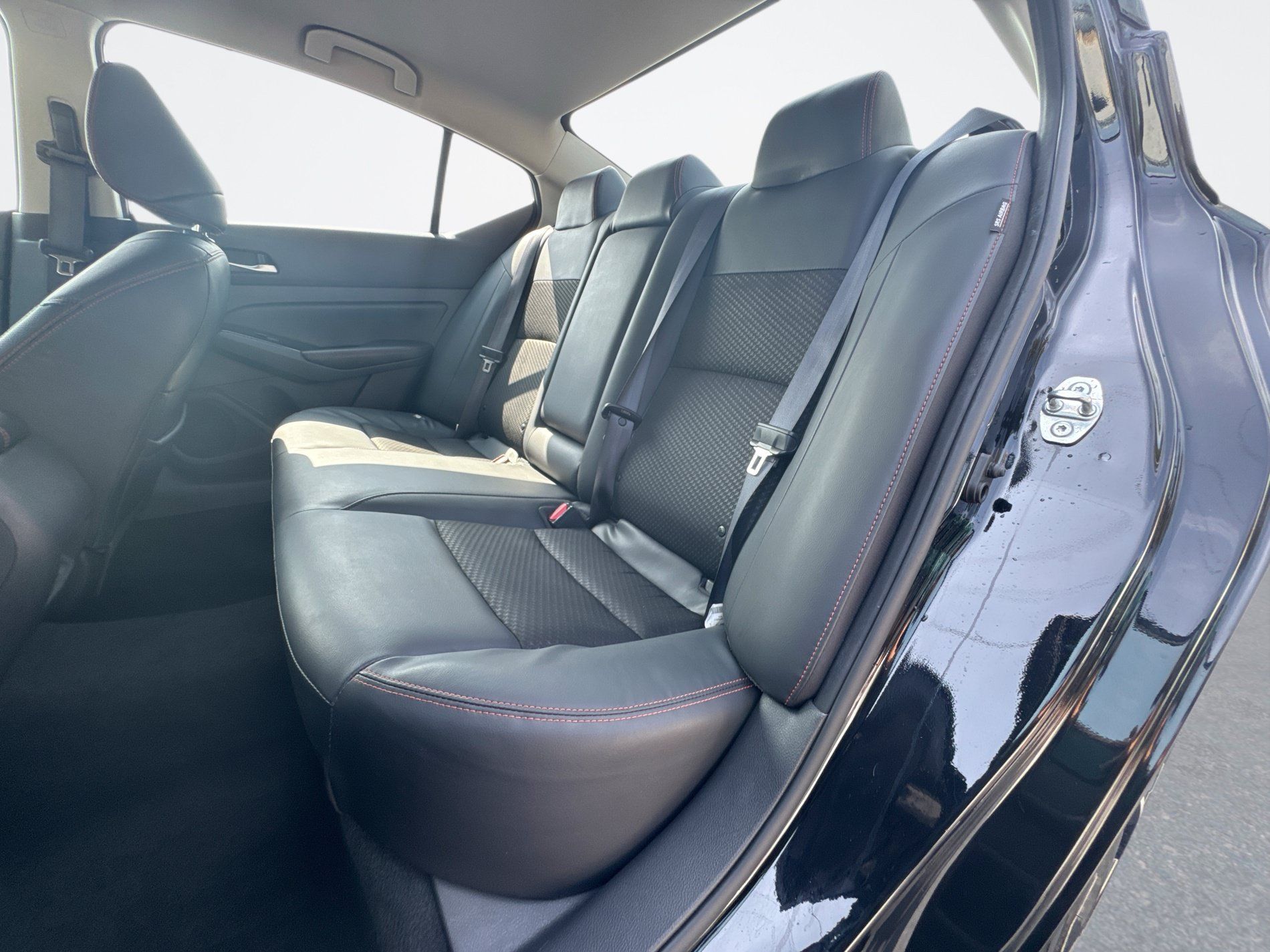 Used 2024 Nissan Altima 2.5 SR FWD image 14
