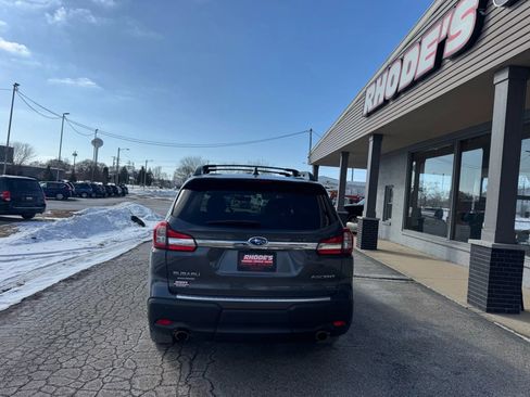 Used 2021 Subaru Ascent Premium w/ Convenience Package AWD/4WD image 4