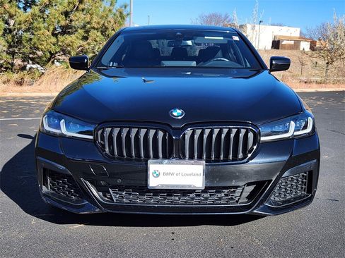 Used 2022 BMW 530i xDrive w/ M Sport Package image 5
