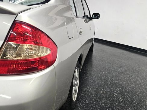 Used 2002 Toyota Prius FWD image 36