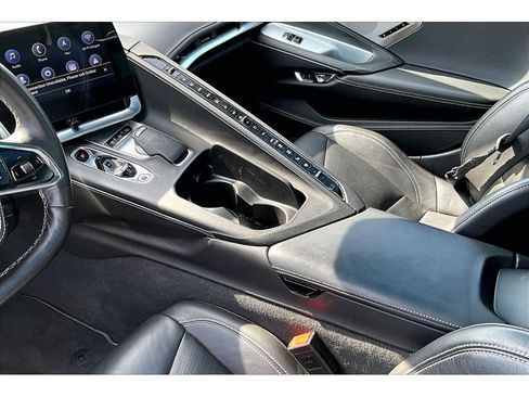 Used 2021 Chevrolet Corvette Stingray Premium Cpe w/ Z51 Performance Package RWD image 24