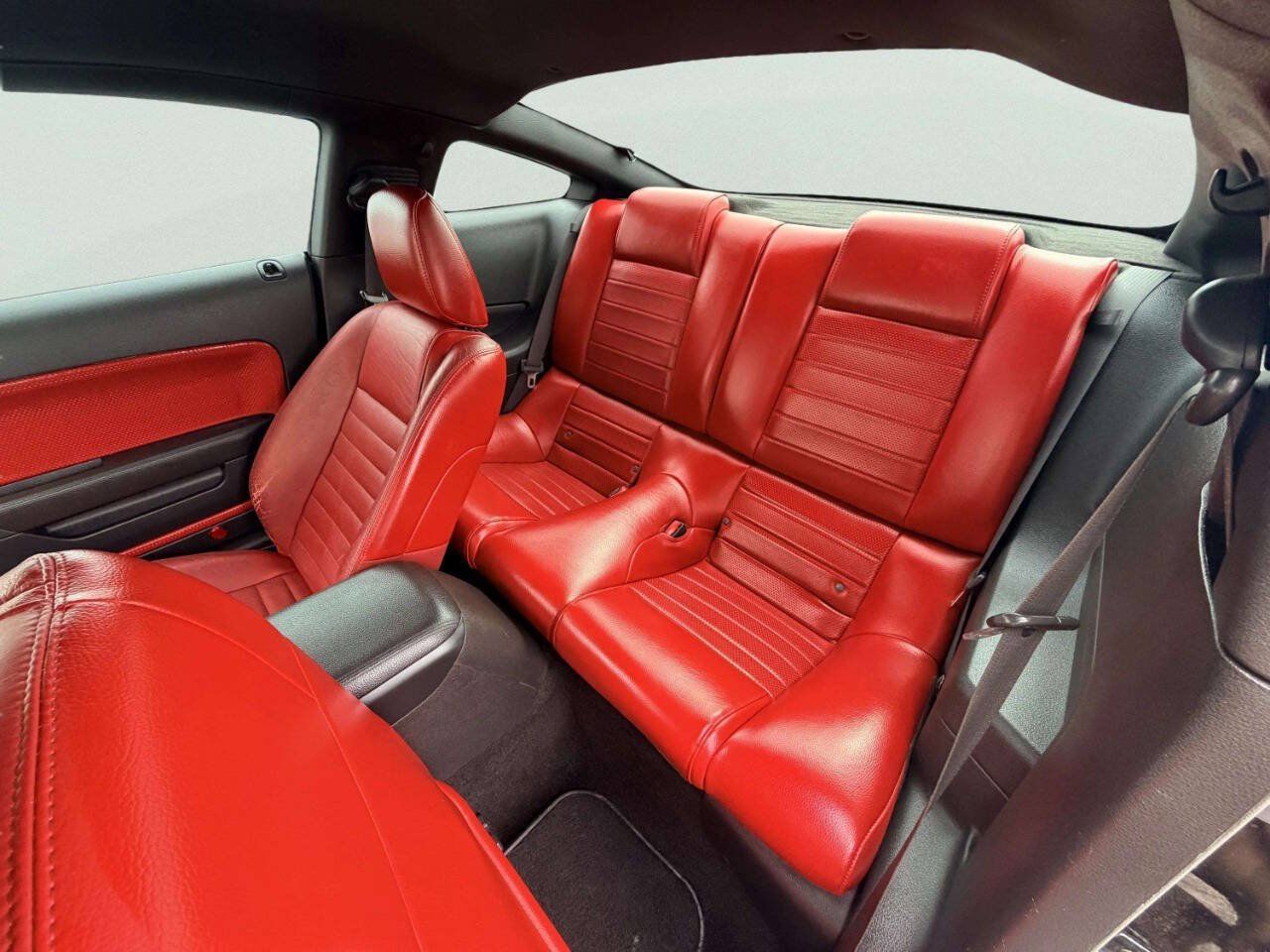 Used 2007 Ford Mustang GT Premium RWD image 12