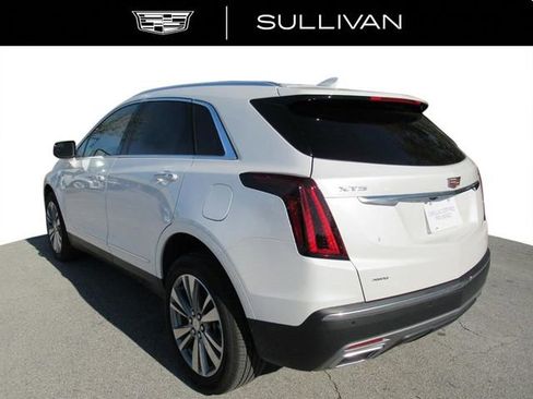 Certified 2025 Cadillac XT5 Premium Luxury image 6