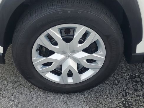 Used 2023 Toyota Corolla Cross L image 4