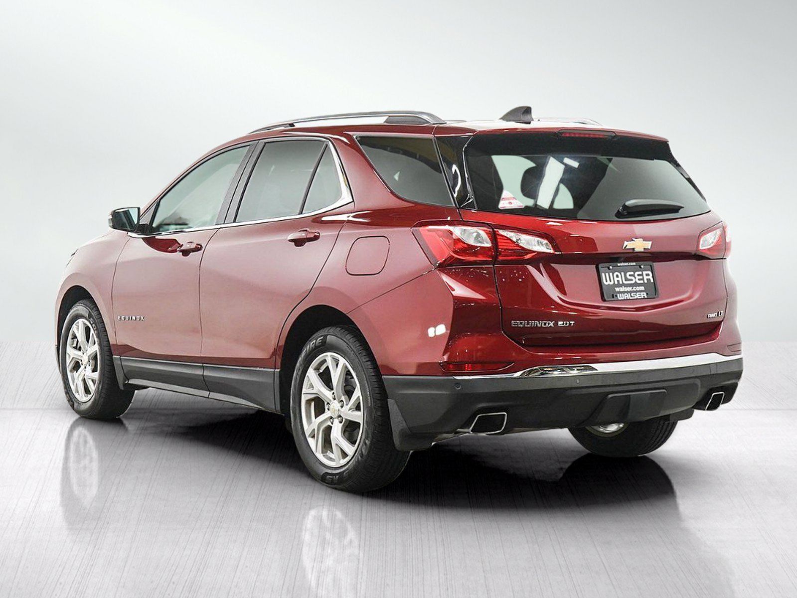 Used 2018 Chevrolet Equinox LT w/ Sun & Infotainment Package AWD/4WD image 3