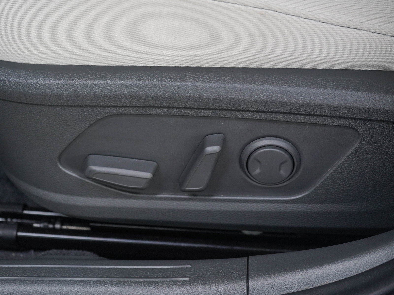 Used 2024 Hyundai Sonata SEL w/ Convenience Package FWD image 21