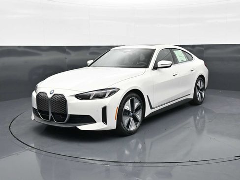 New 2026 BMW i4 eDrive40 w/ Premium Package RWD image 1