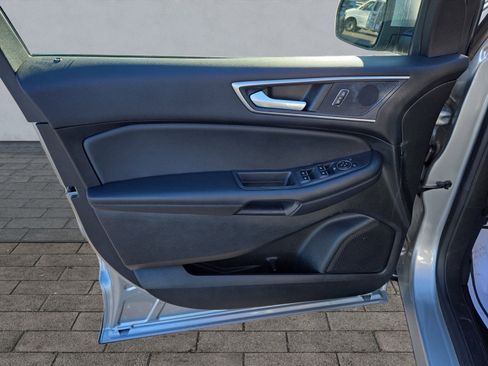 Certified 2022 Ford Edge SEL image 10