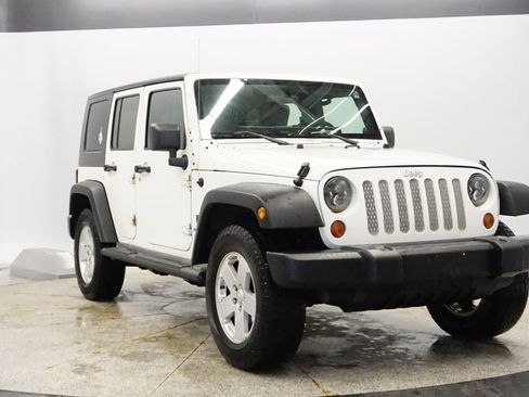 Used 2009 Jeep Wrangler X image 8