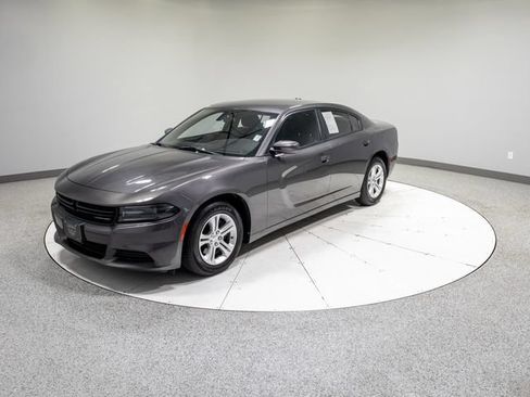 Used 2020 Dodge Charger SXT RWD image 29