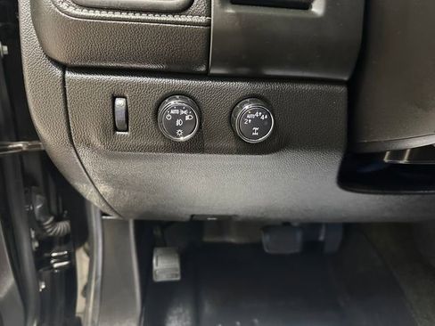 Used 2017 GMC Canyon Denali image 14