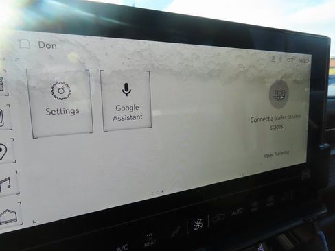 Used 2024 GMC Hummer EV 3X w/ LPO, Illumination Package image 32