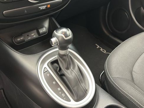 Used 2018 Kia Soul + FWD image 22