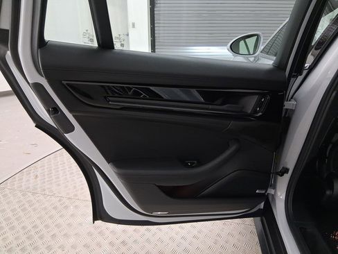 New 2026 Porsche Panamera 4 image 32