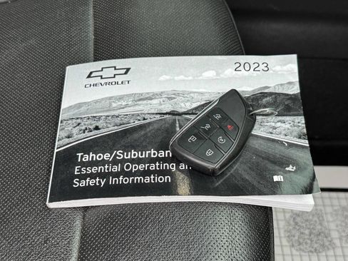 Used 2023 Chevrolet Suburban Premier image 39