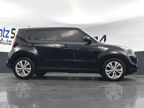 Used 2015 Kia Soul + FWD image 22