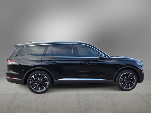 Used 2024 Lincoln Aviator Reserve w/ Equipment Group 201A AWD/4WD image 9