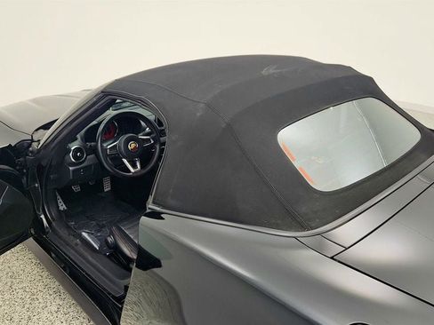 Used 2020 FIAT 124 Spider Abarth w/ Convenience Group image 10