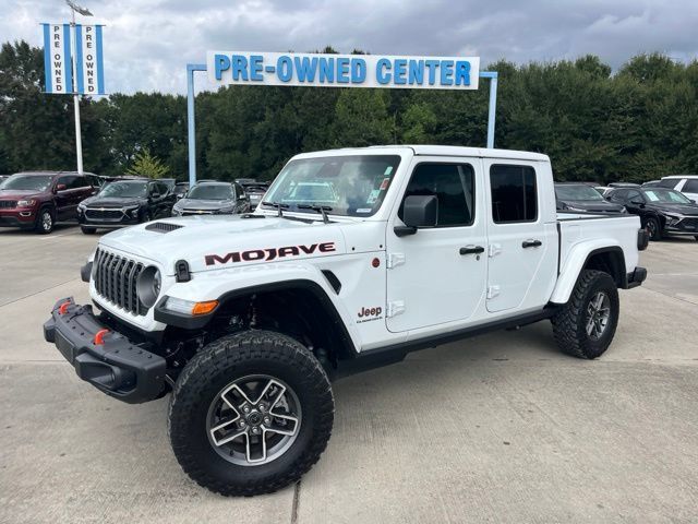 Used 2026 Jeep Gladiator Mojave AWD/4WD image 2