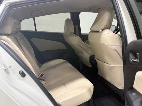Used 2020 Toyota Prius XLE image 37