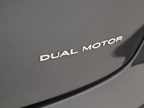 Used 2022 Tesla Model 3 Long Range AWD/4WD image 31