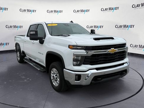 Used 2025 Chevrolet Silverado 2500 LT w/ Convenience Package AWD/4WD image 7