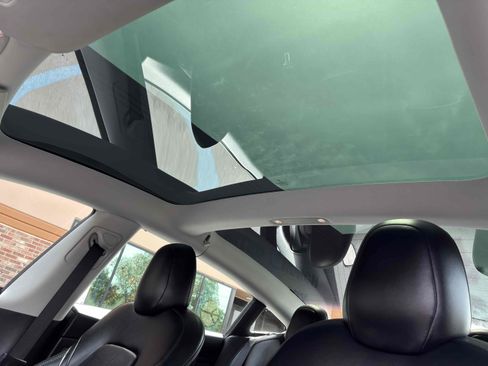 Used 2020 Tesla Model 3 Standard Range Plus image 43