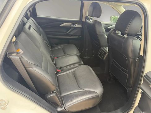 Used 2018 MAZDA CX-9 Touring AWD/4WD image 6