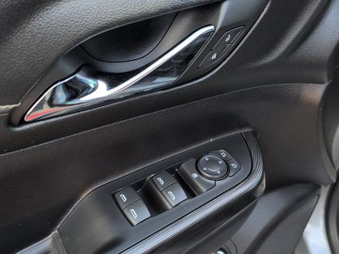 Used 2023 GMC Acadia SLT image 19