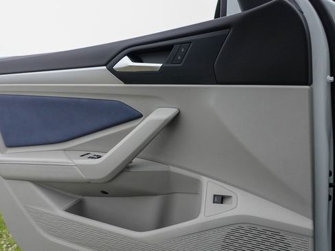 New 2026 Volkswagen Jetta SE image 13