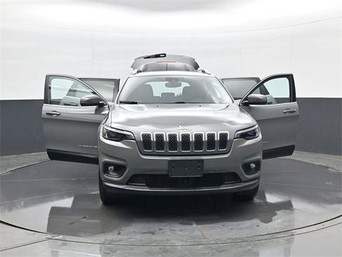 Used 2020 Jeep Cherokee Latitude Lux w/ Comfort/Convenience Group image 31