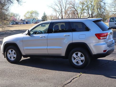 Used 2012 Jeep Grand Cherokee Laredo image 8