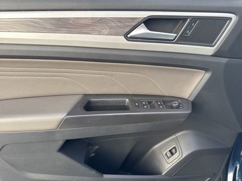 Certified 2023 Volkswagen Atlas Cross Sport SE w/ Black Wheel Package image 18