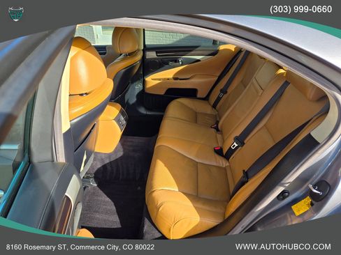 Used 2013 Lexus LS 460 AWD w/ Comfort Pkg image 9
