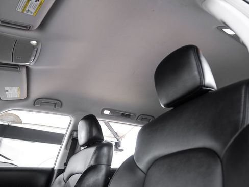 Used 2021 Nissan Armada SV AWD/4WD image 33