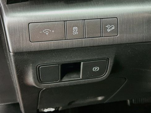 Used 2025 Hyundai Kona SEL AWD/4WD image 17