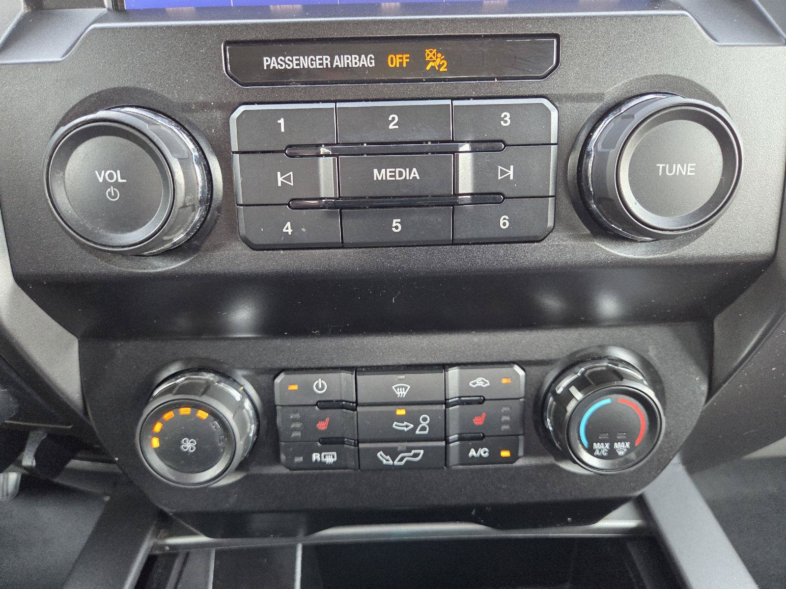 Used 2019 Ford F150 XLT w/ Equipment Group 302A Luxury AWD/4WD image 22