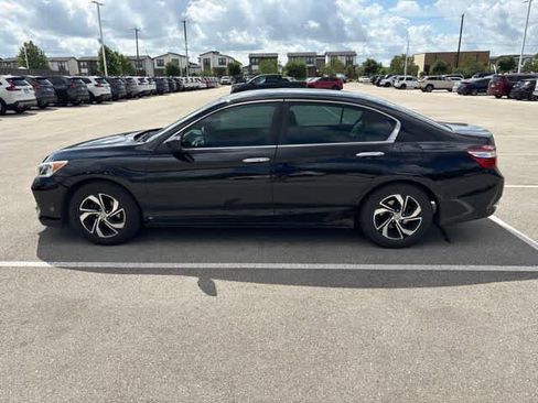 Certified 2017 Honda Accord LX image 2