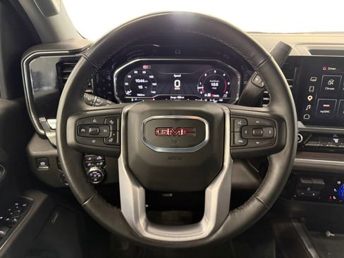 Used 2025 GMC Sierra 2500 SLT w/ SLT Convenience Package image 15