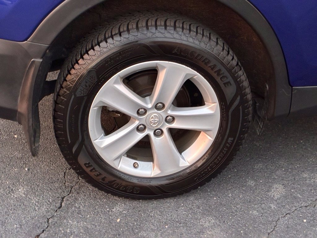 Used 2014 Toyota RAV4 XLE AWD/4WD image 47